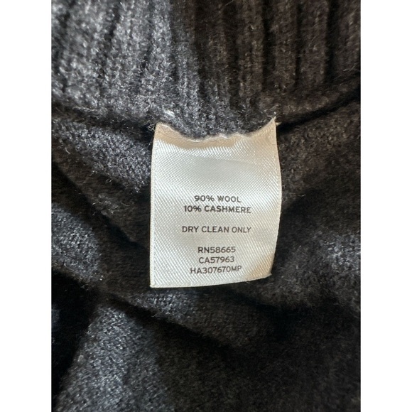 Halogen Wool Cashmere V-Neck Sweater - Picture 8 of 11